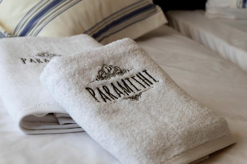 Paramithi Luxury Apartments นิกิติ ภายนอก รูปภาพ