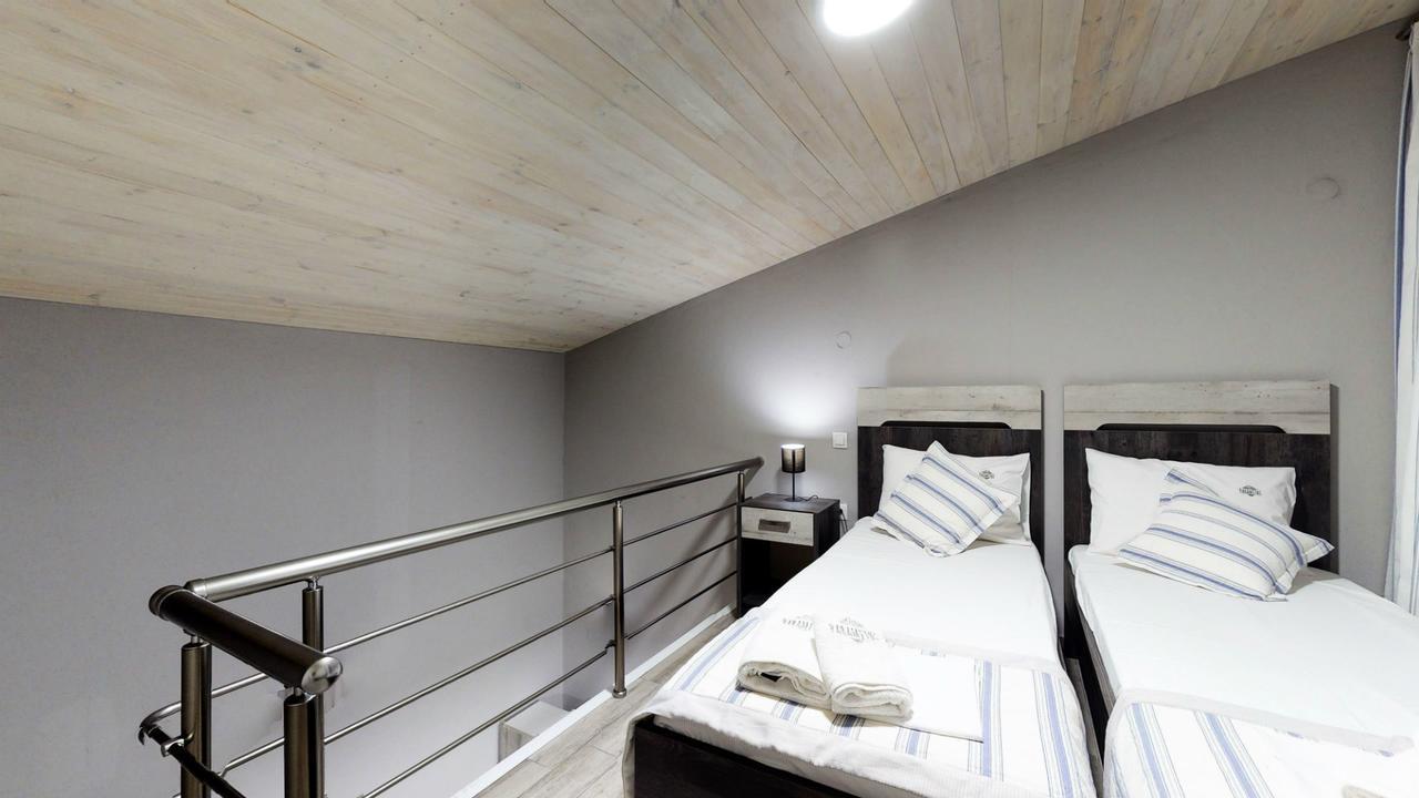 Paramithi Luxury Apartments นิกิติ ภายนอก รูปภาพ