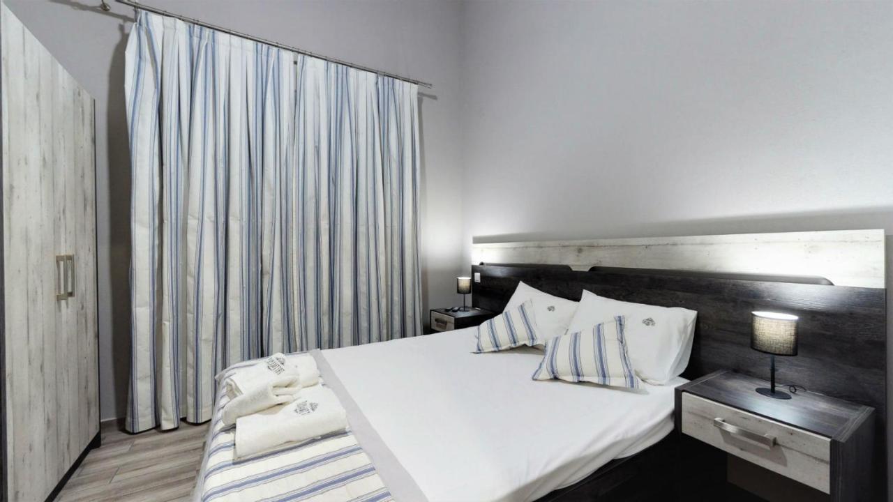 Paramithi Luxury Apartments นิกิติ ภายนอก รูปภาพ